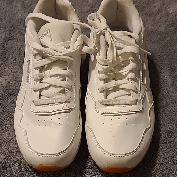 Reebok Classic White Sneakers - Picture 6 of 6